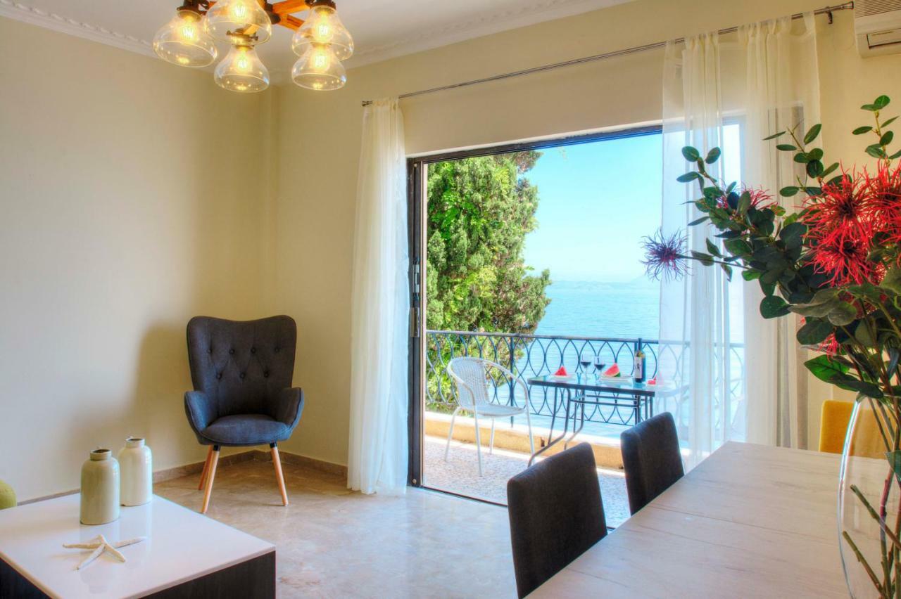 T8 Apartment On The Beach Benitses  Luaran gambar
